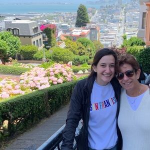 Meet your Posher, Lily